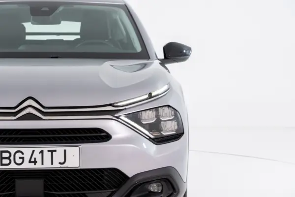 Citroen e-C4 50 kWh Autonomia Conforto Plus 13