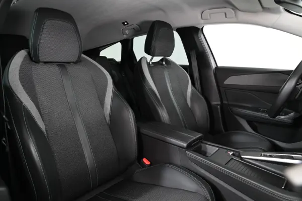 Peugeot 308 SW 1.2 PureTech Allure Pack EAT8 4