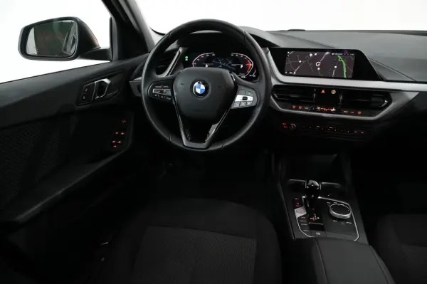 BMW 116 i Advantage Auto 16