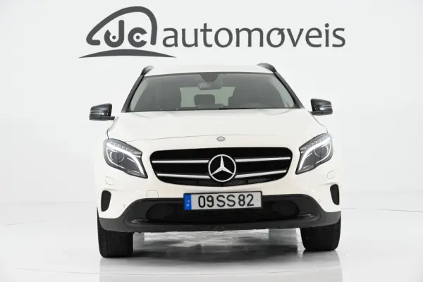 Mercedes-Benz GLA 180 d AMG Line 5