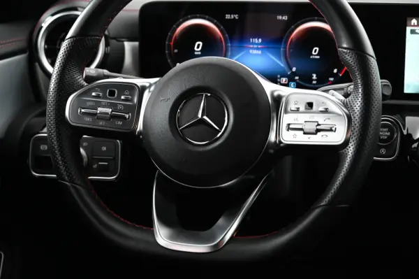 Mercedes-Benz CLA 180 d AMG Line Aut. 18