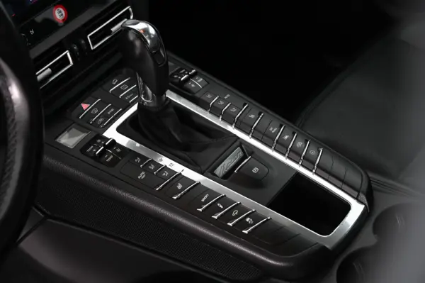 Porsche Macan GTS PDK 18