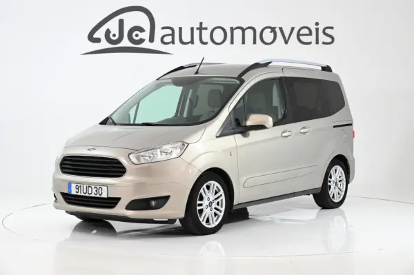 Ford Tourneo Courier 1.0 EcoBoost Titanium 13