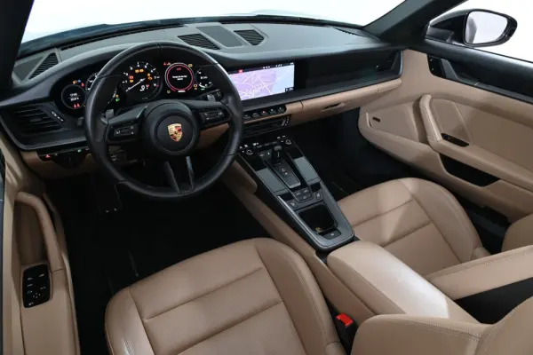 Porsche 911 (992) Carrera 4 PDK 3