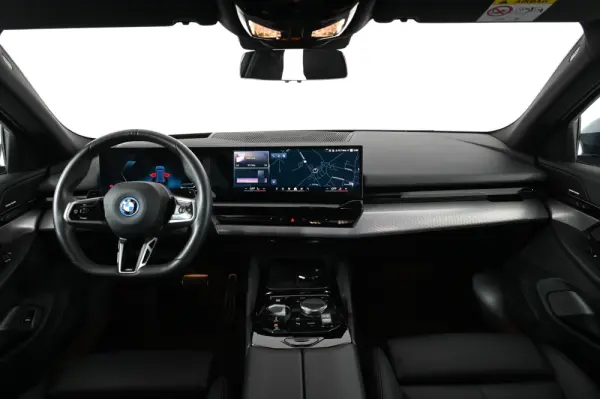 BMW 530 e Pack Desportivo M 20