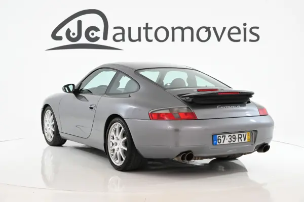 Porsche 911 (996) Carrera 4 Coupé 2