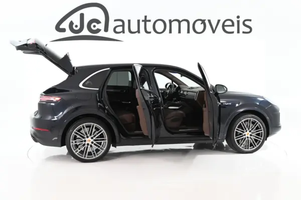 Porsche Cayenne Turbo S E-Hybrid 6