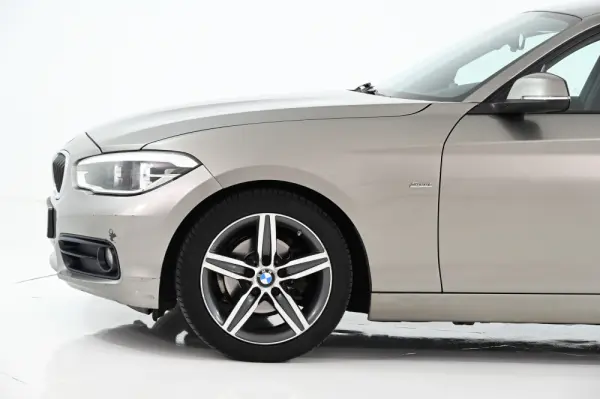 BMW 116 d Line Sport 11