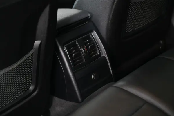 BMW 318 d Pack M Auto 22