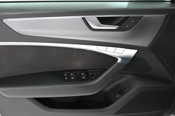 Audi A6 50 TDI quattro Sport Tiptronic 25