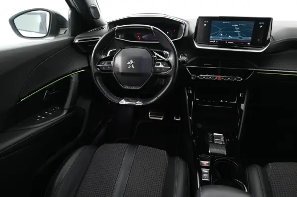 Peugeot 2008 1.2 PureTech GT EAT8 16