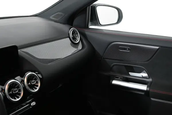 Mercedes-Benz GLA 200 d AMG Line 25