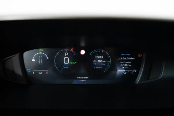 Peugeot 308 1.6 Hybrid Allure e-EAT8 21