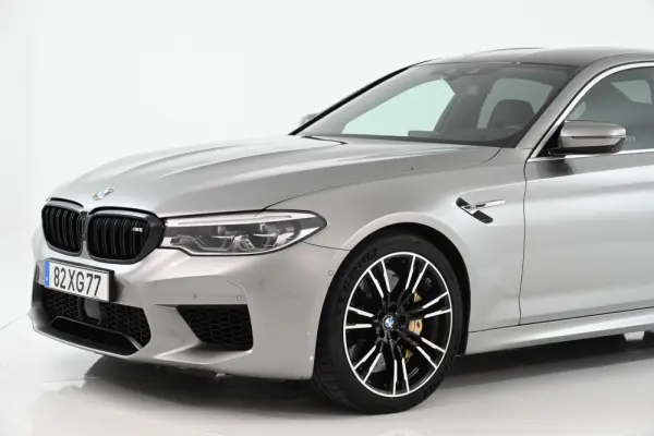 BMW M5 Standard 18