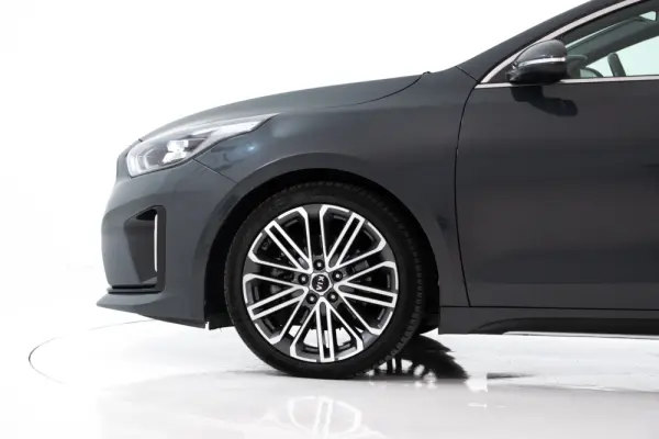 Kia ProCeed 1.6 CRDi GT Line 7DCT 12