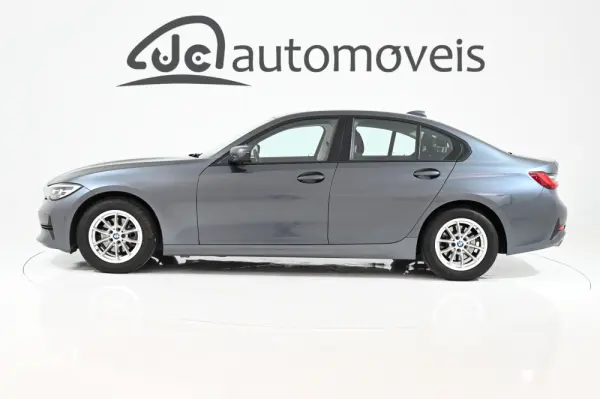 BMW 318 d Auto 7