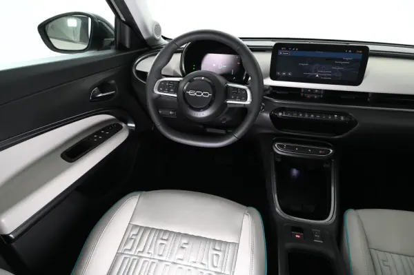 Fiat 600e 54 kWh La Prima 18