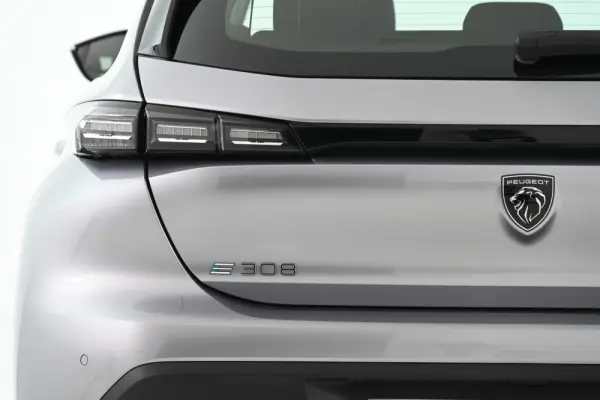 Peugeot e-308 54 kWh Style 10