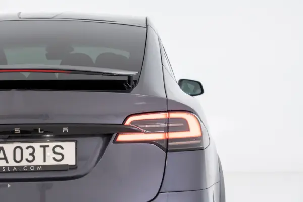 Tesla Model X Long Range AWD 12