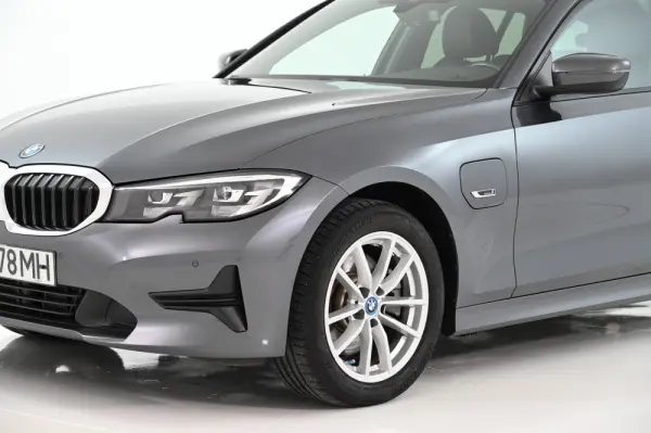BMW 320 e Auto 17