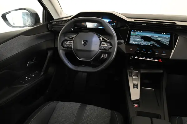 Peugeot 408 1.2 PureTech Allure EAT8 20