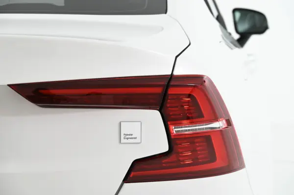 Volvo S60 2.0 T8 PHEV Polestar AWD 11