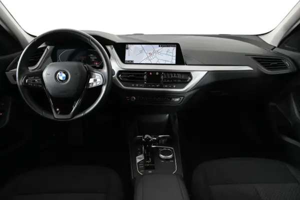 BMW 118 i Auto 14