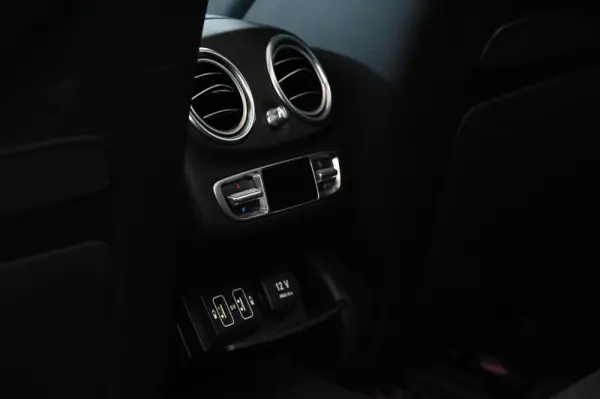 Mercedes-Benz E 400 d 4-Matic All Terrain Avantgarde 26