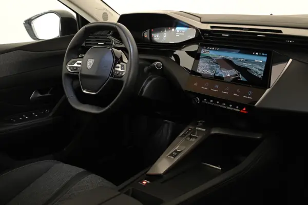 Peugeot 408 1.2 PureTech Allure EAT8 19