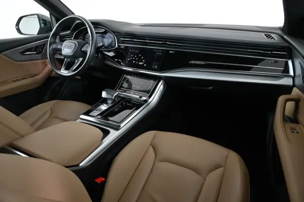 Audi Q8 55 TFSIe quattro Tiptronic 24
