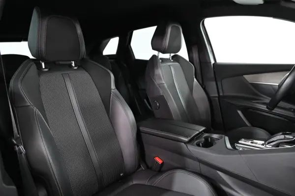Peugeot 3008 1.5 BlueHDi GT Pack EAT8 4