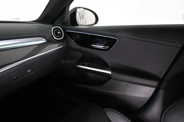 Mercedes-Benz C 300 d AMG Line 28