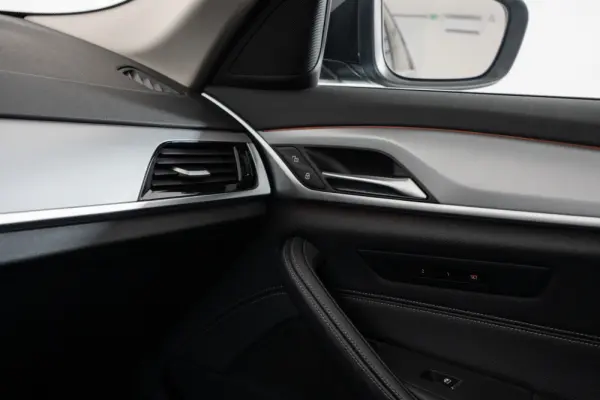 BMW 530 d Line Luxury Auto 40