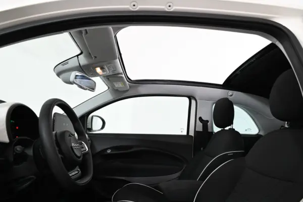 Fiat 500e C Icon 24