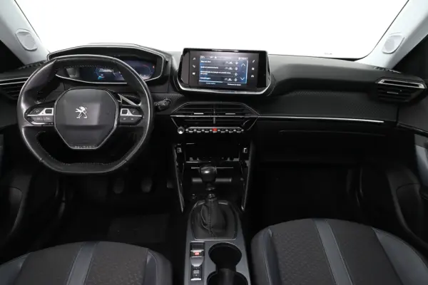 Peugeot 2008 1.2 PureTech Allure Pack 3