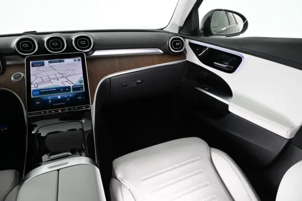 Mercedes-Benz C 300 de AMG Line 16