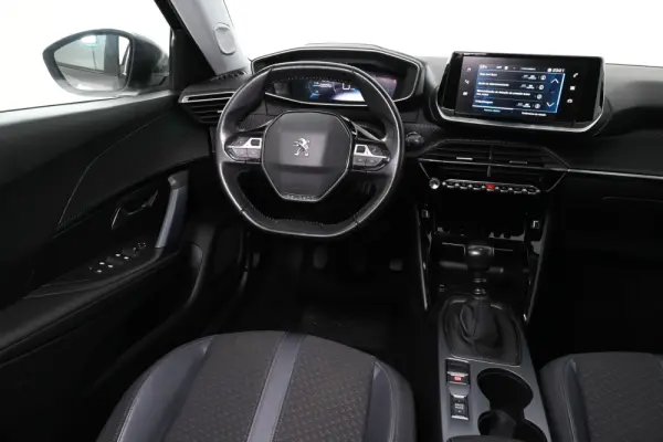 Peugeot 2008 1.2 PureTech Allure Pack 15