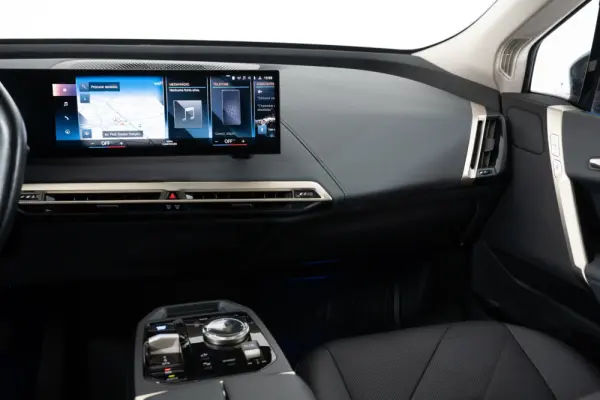 BMW iX xDrive 40 20