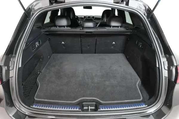 Mercedes-Benz GLC 300 de 4Matic 9