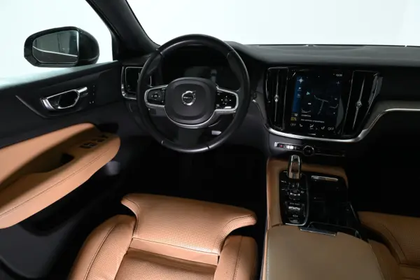 Volvo V60 2.0 T8 AWD TE Inscription 16