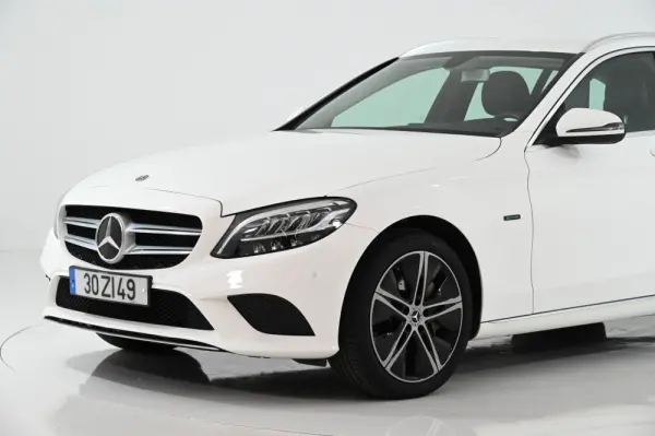 Mercedes-Benz C 300 de Avantgarde 11