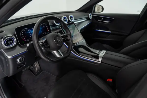 Mercedes-Benz C 300 e AMG Line 28