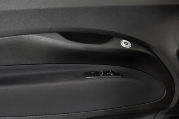 Fiat 500e Outro 32