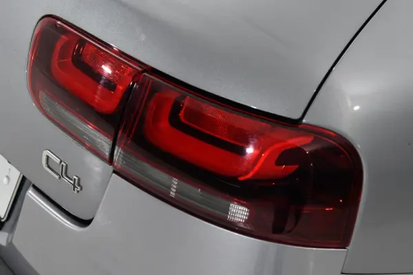 Citroën C4 Cactus 1.5 BlueHDi Shine 12