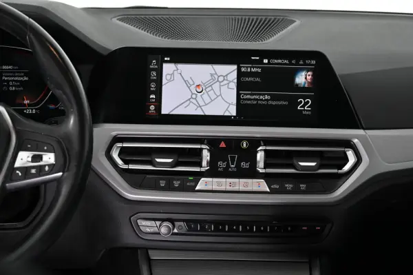 BMW 318 d Auto 18