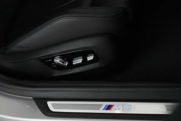 BMW M5 Standard 30