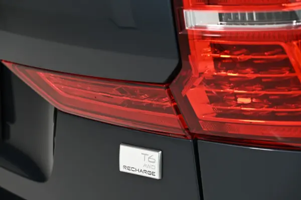 Volvo XC 60 2.0 T6 PHEV Inscription Expression AWD 12