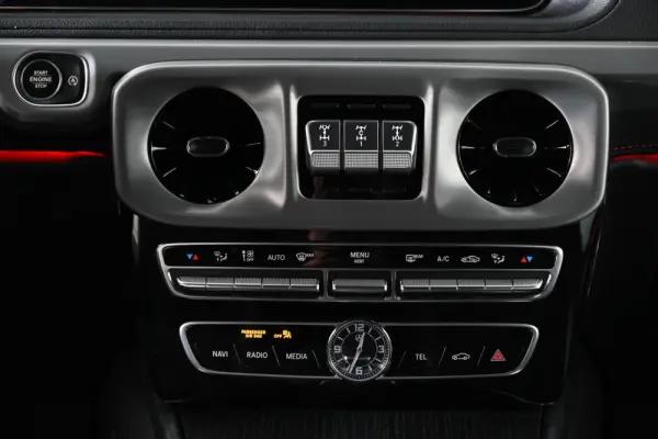 Mercedes-Benz G 400 d 26