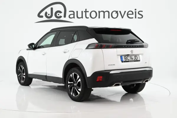 Peugeot 2008 1.2 PureTech GT EAT8 2