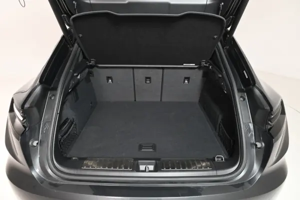 Porsche Macan Electric 4 9